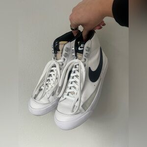 Nike Women’s High Top Blazers